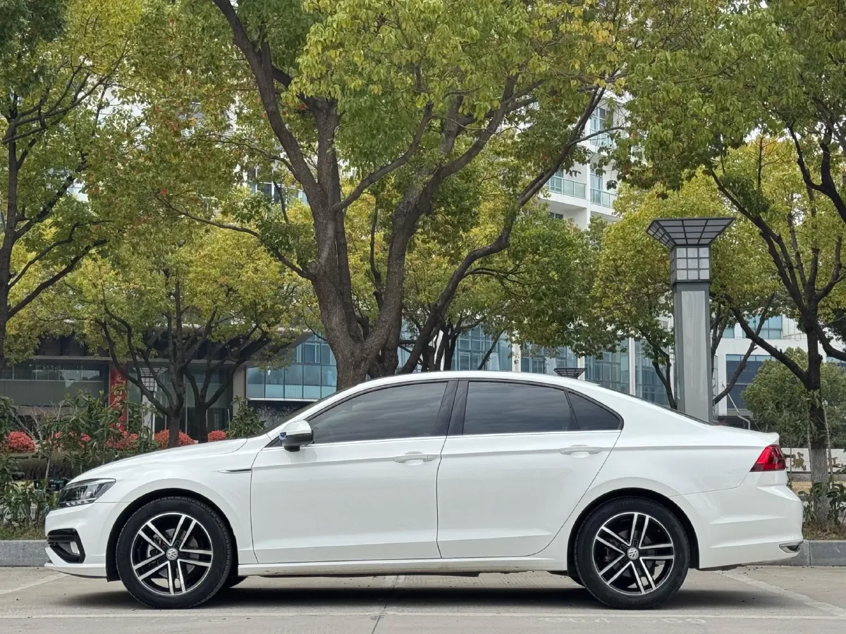 2019 Volkswagen Passat 1.4T 150HP L4 7DCT,autocango,china used car exporter,china ev exporter,chinese used car exporter,chinese used ev exporter