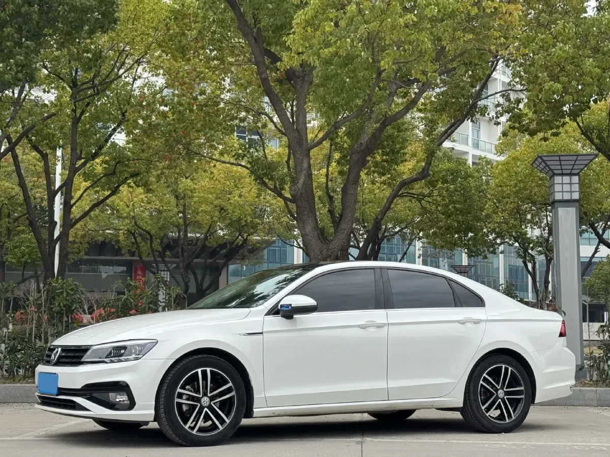 2019 Volkswagen Passat 1.4T 150HP L4 7DCT,autocango,china used car exporter,china ev exporter,chinese used car exporter,chinese used ev exporter