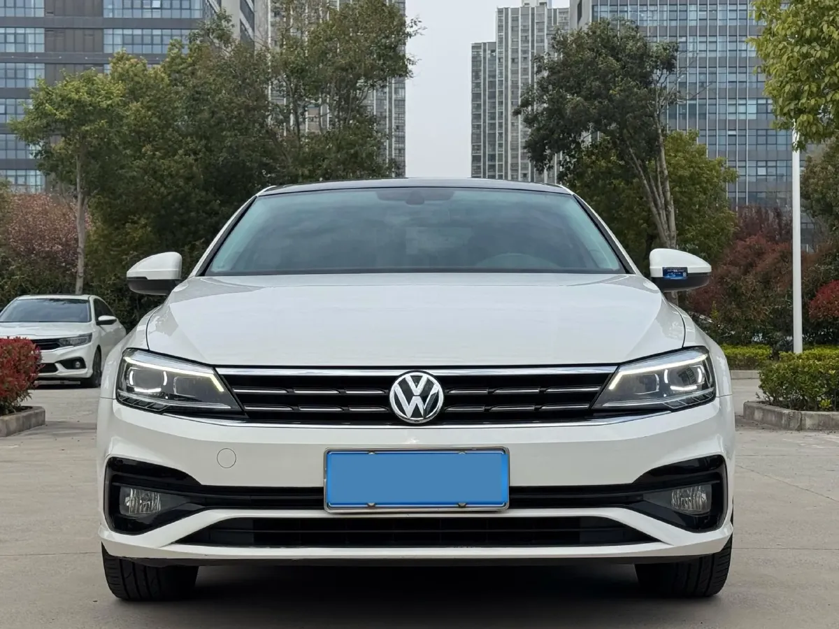 2019 Volkswagen Passat 1.4T 150HP L4 7DCT,autocango,china used car exporter,china ev exporter,chinese used car exporter,chinese used ev exporter