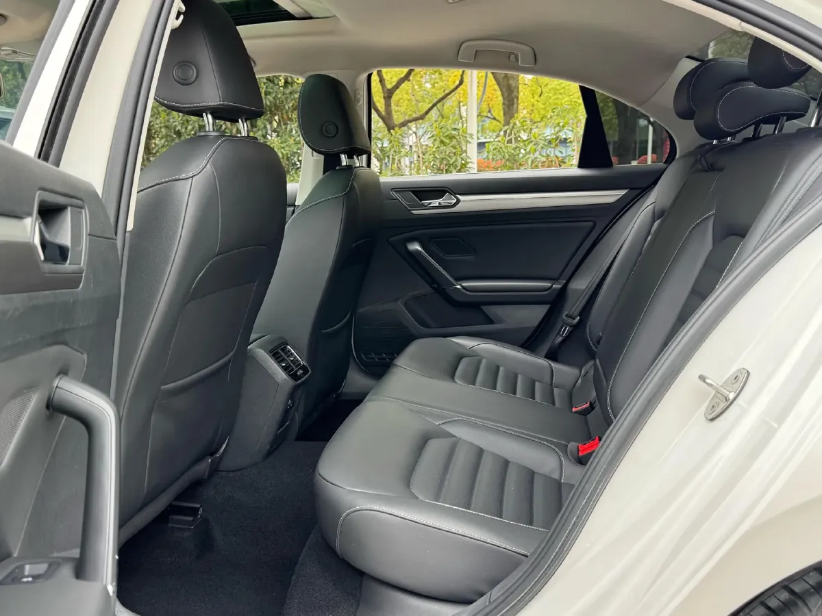 2019 Volkswagen Passat 1.4T 150HP L4 7DCT,autocango,china used car exporter,china ev exporter,chinese used car exporter,chinese used ev exporter