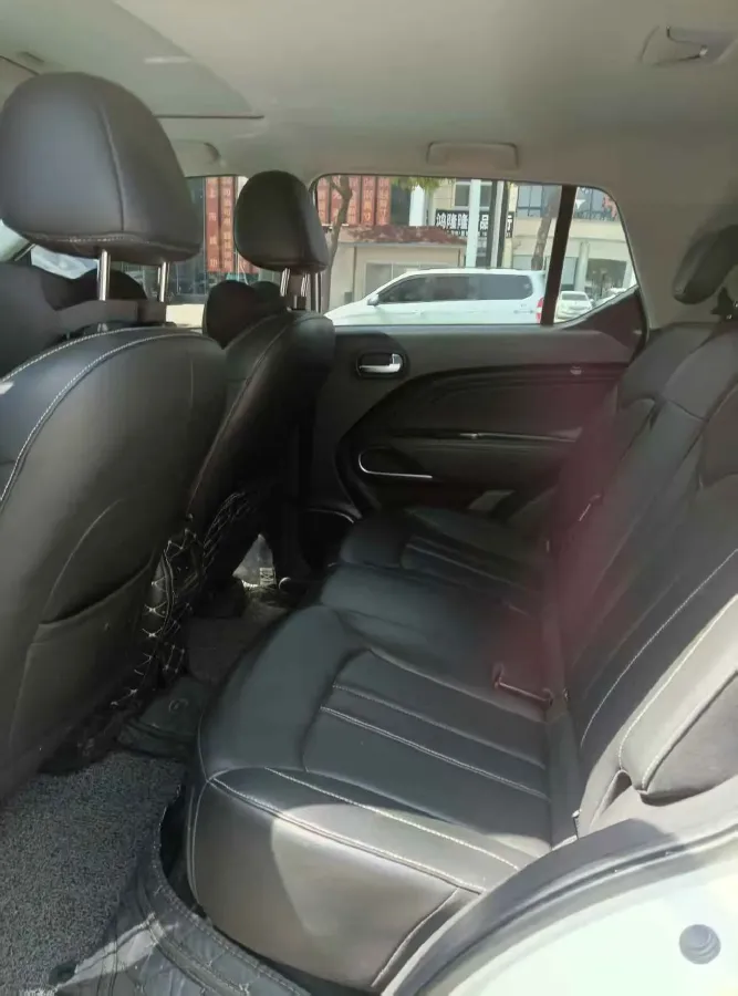 2021 GAC Trumpchi GS3 1.5T 169HP L4 6AT,autocango,china used car exporter,china ev exporter,chinese used car exporter,chinese used ev exporter