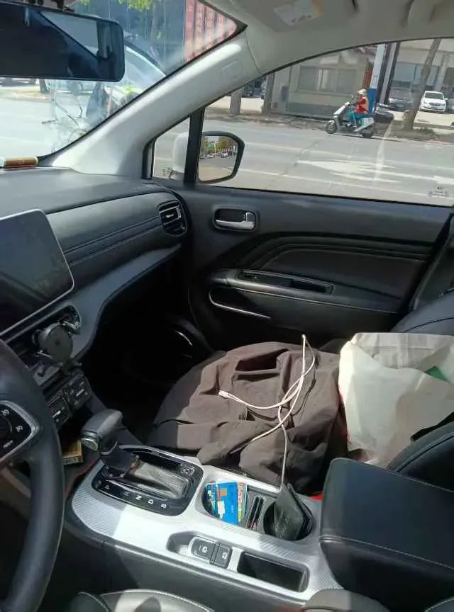 2021 GAC Trumpchi GS3 1.5T 169HP L4 6AT,autocango,china used car exporter,china ev exporter,chinese used car exporter,chinese used ev exporter