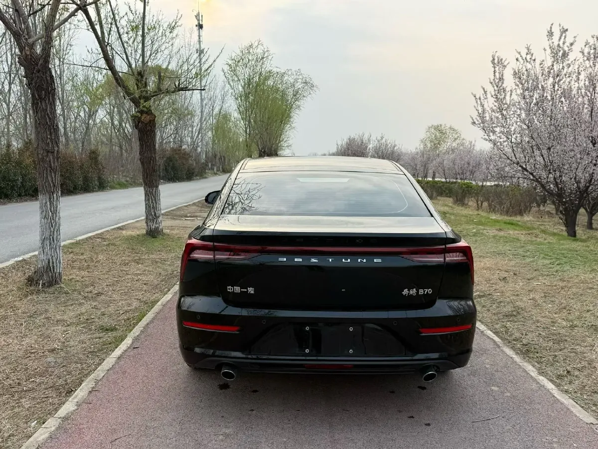 2023 Bestune B70 1.5T 169HP L4 7DCT,autocango,china used car exporter,china ev exporter,chinese used car exporter,chinese used ev exporter