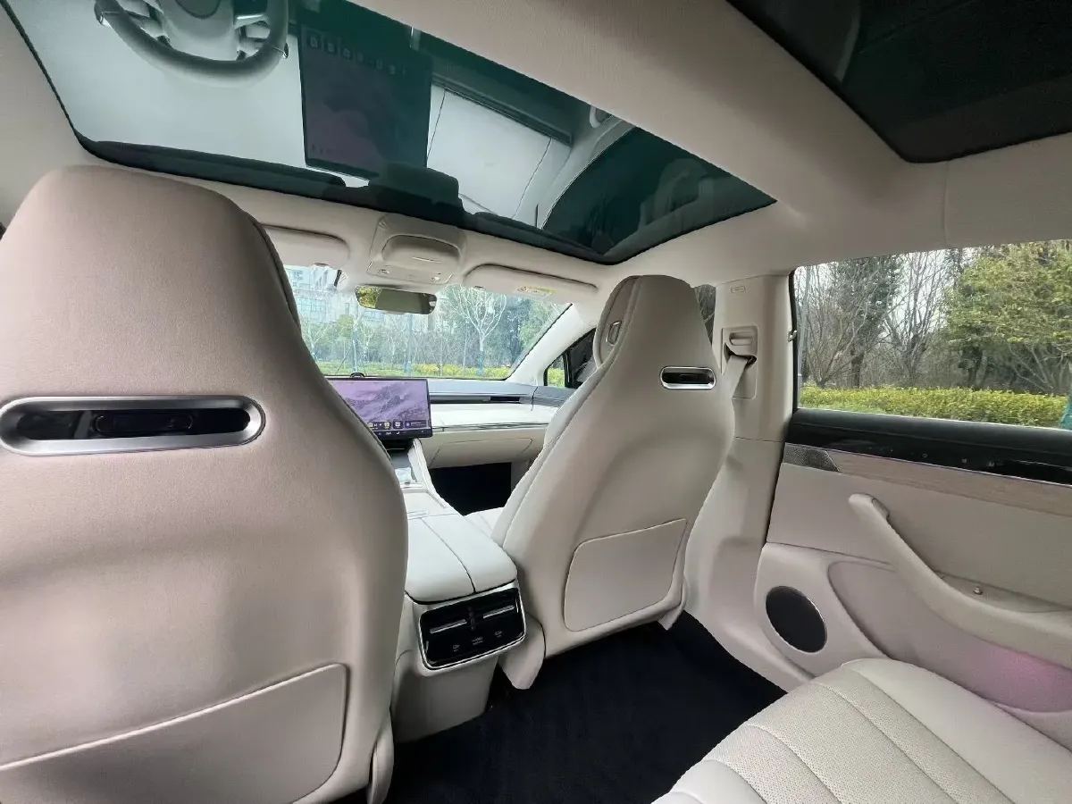 2024 Luxeed S7 BEV 82KWH,autocango,china used car exporter,china ev exporter,chinese used car exporter,chinese used ev exporter