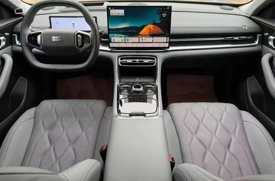 2025 Geely Galaxy A7 1.5L 112HP L4 1DHT PHEV,autocango,china used car exporter,china ev exporter,chinese used car exporter,chinese used ev exporter