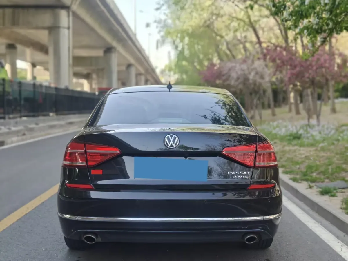 2017 Volkswagen Passat 1.8T 180HP L4 7DCT,autocango,china used car exporter,china ev exporter,chinese used car exporter,chinese used ev exporter