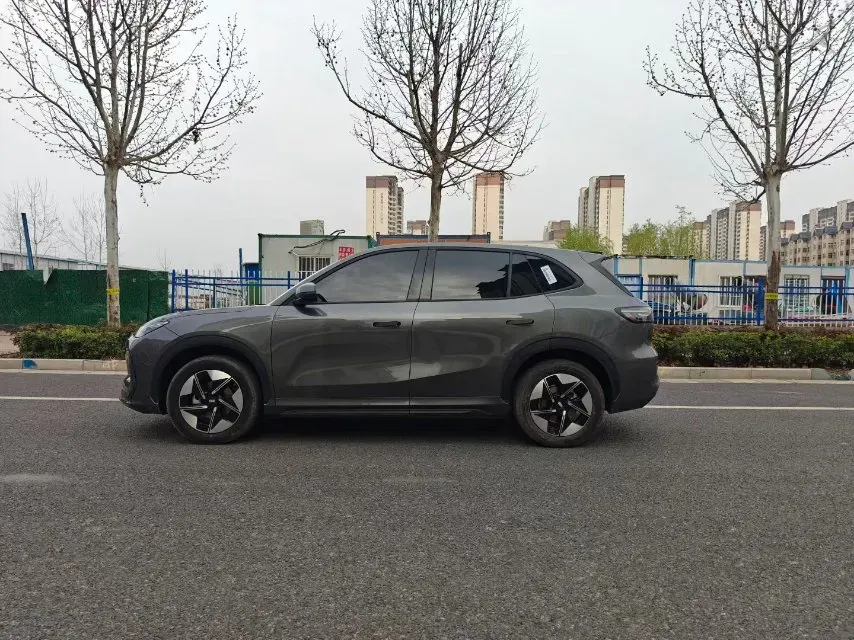 2024 Geely Emgrand L HiP 1.5T 181HP L4 3DHT PHEV 15.5KWH,autocango,china used car exporter,china ev exporter,chinese used car exporter,chinese used ev exporter