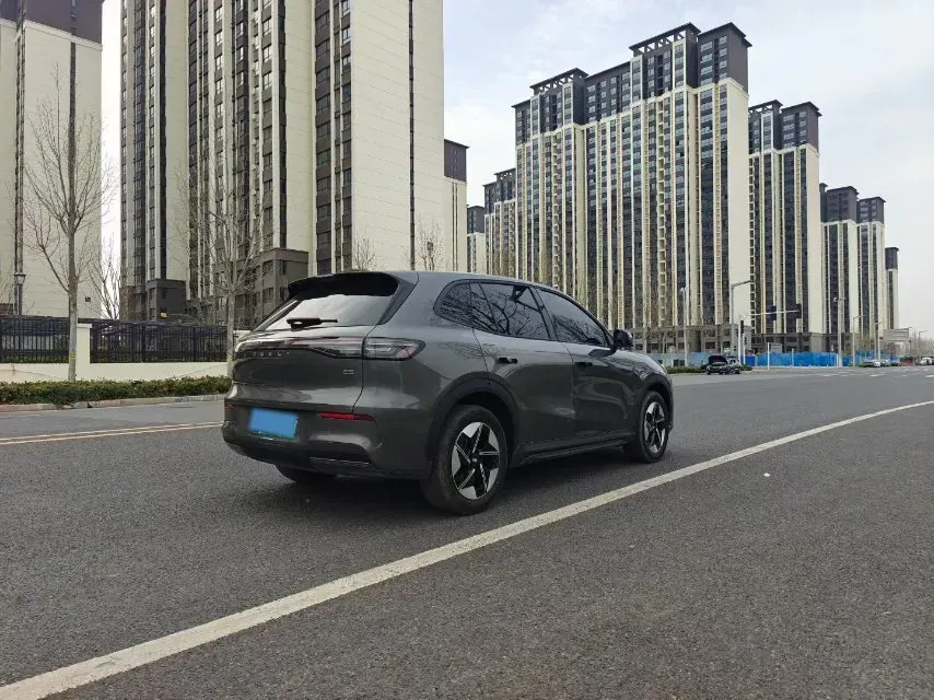 2024 Geely Emgrand L HiP 1.5T 181HP L4 3DHT PHEV 15.5KWH,autocango,china used car exporter,china ev exporter,chinese used car exporter,chinese used ev exporter