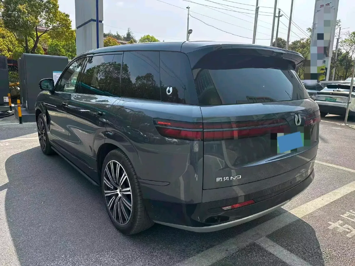 2025 Denza DenzaN9 2.0T 207HP L4 E-CVT PHEV,autocango,china used car exporter,china ev exporter,chinese used car exporter,chinese used ev exporter