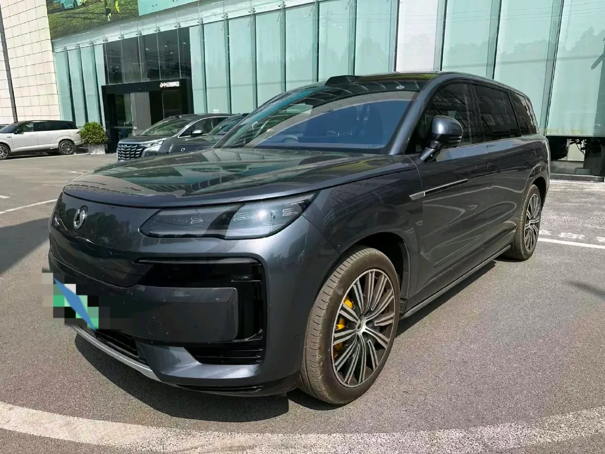 2025 Denza DenzaN9 2.0T 207HP L4 E-CVT PHEV,autocango,china used car exporter,china ev exporter,chinese used car exporter,chinese used ev exporter