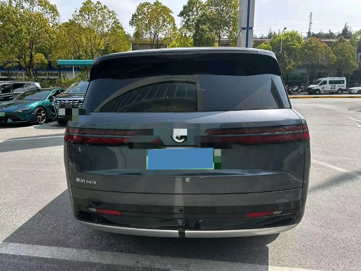 2025 Denza DenzaN9 2.0T 207HP L4 E-CVT PHEV,autocango,china used car exporter,china ev exporter,chinese used car exporter,chinese used ev exporter