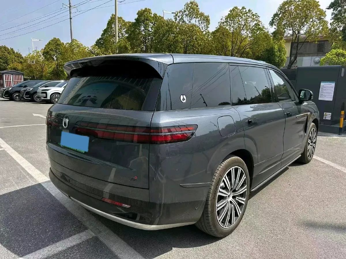 2025 Denza DenzaN9 2.0T 207HP L4 E-CVT PHEV,autocango,china used car exporter,china ev exporter,chinese used car exporter,chinese used ev exporter