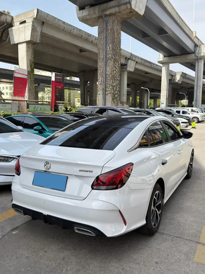 2021 MG 5 1.5L 120HP L4 5MT,autocango,china used car exporter,china ev exporter,chinese used car exporter,chinese used ev exporter