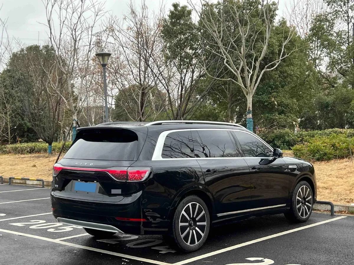 2025 AITO AITO M9 REEV 160HP REEV 52KWH,autocango,china used car exporter,china ev exporter,chinese used car exporter,chinese used ev exporter