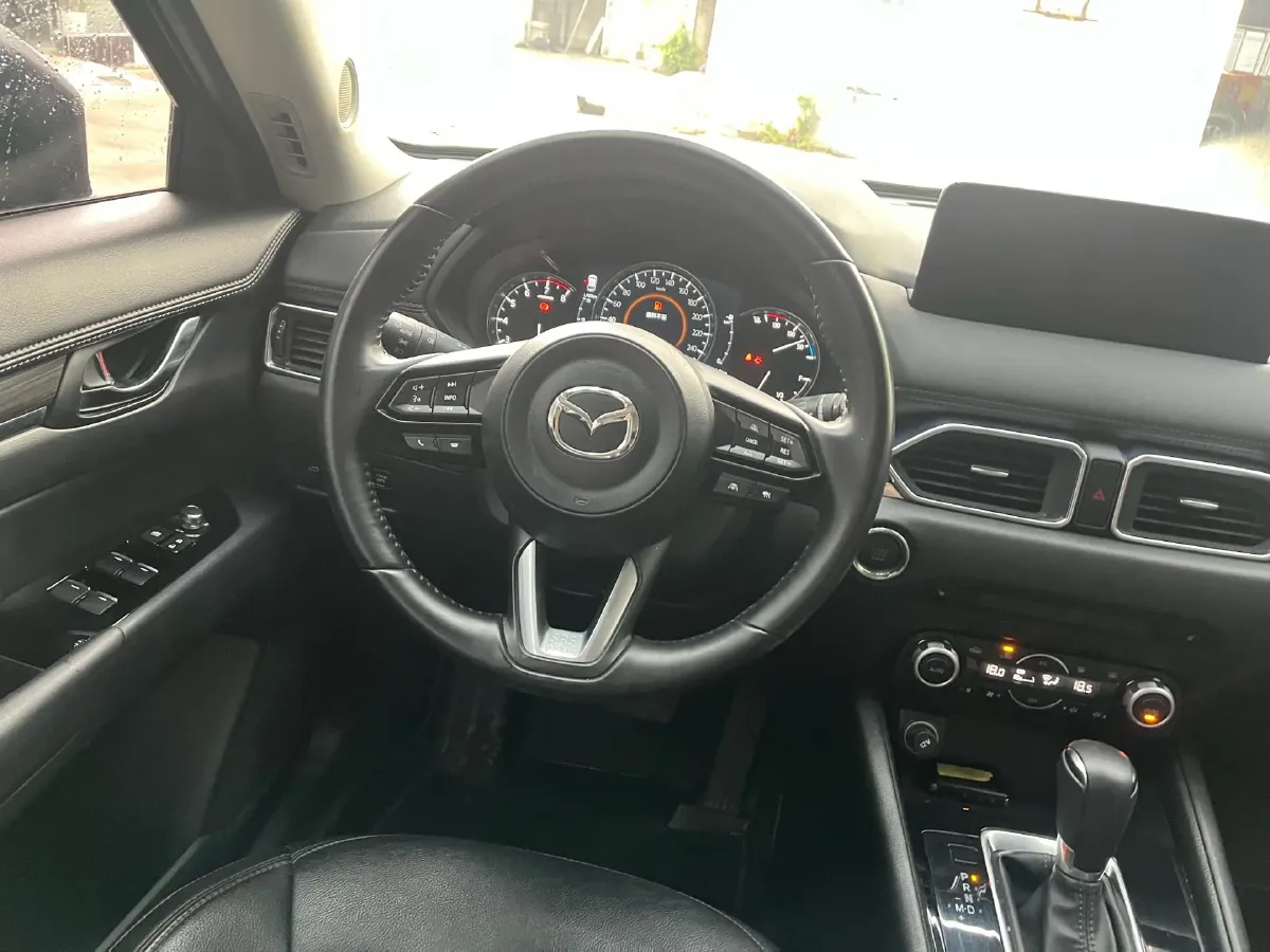 2022 MAXUS XinTu V90 2.0T 150HP L4 6AT,autocango,china used car exporter,china ev exporter,chinese used car exporter,chinese used ev exporter