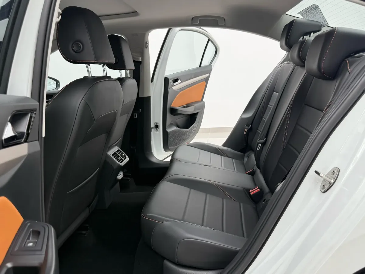 2023 Volkswagen Bora 1.2T 116HP L4 7DCT,autocango,china used car exporter,china ev exporter,chinese used car exporter,chinese used ev exporter