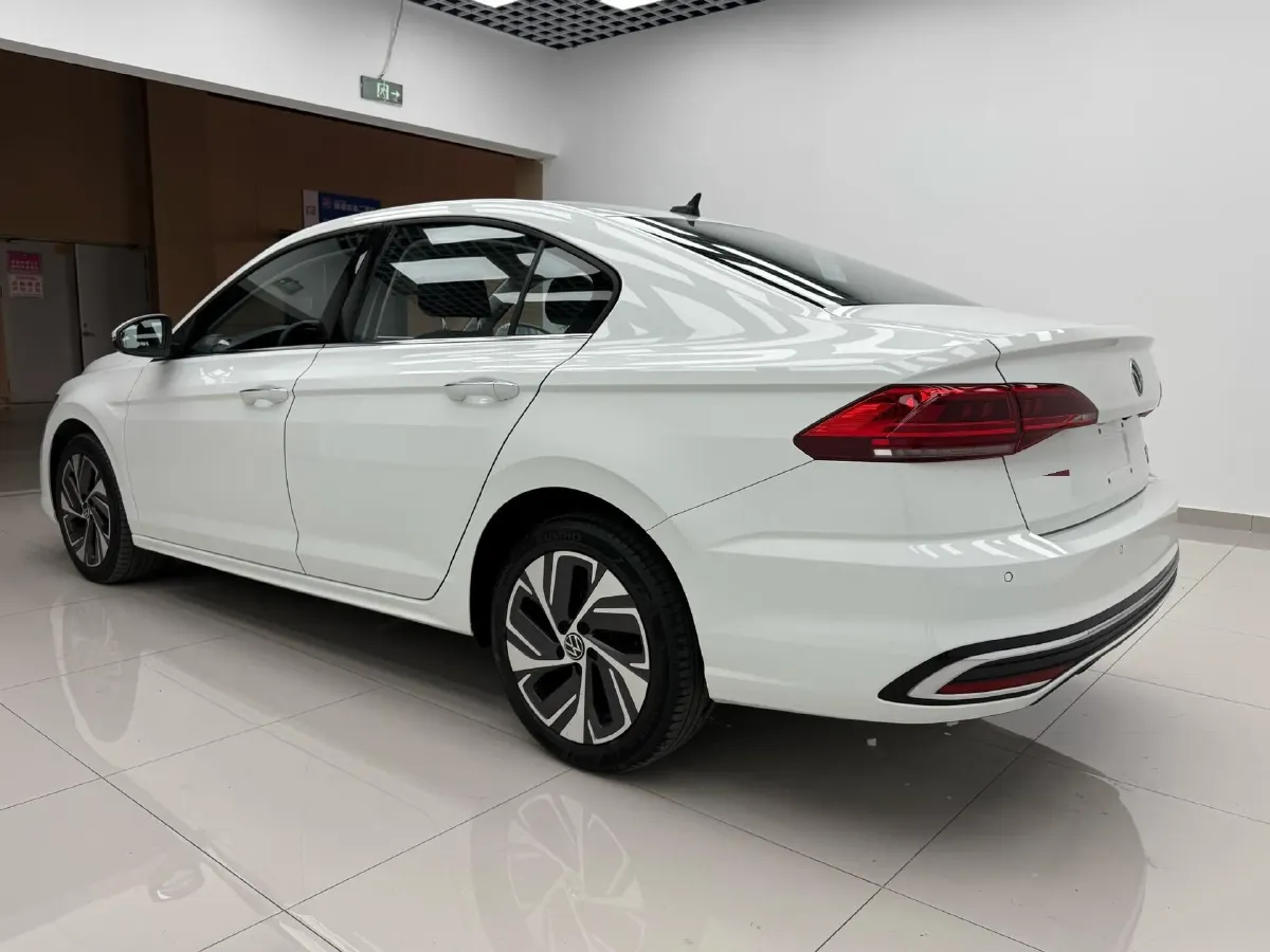 2023 Volkswagen Bora 1.2T 116HP L4 7DCT,autocango,china used car exporter,china ev exporter,chinese used car exporter,chinese used ev exporter