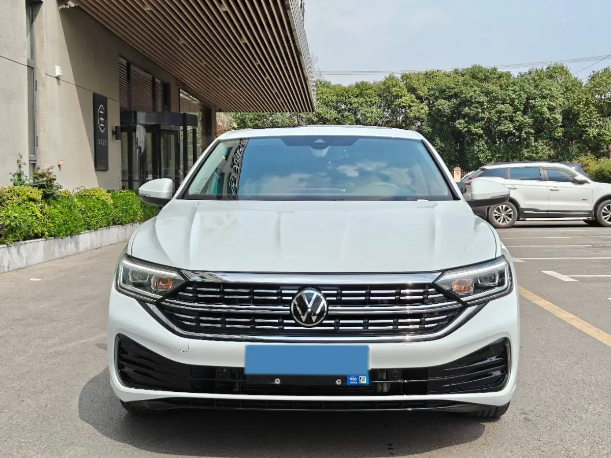 2024 Volkswagen Sagitar 1.5T 160HP L4 7DCT,autocango,china used car exporter,china ev exporter,chinese used car exporter,chinese used ev exporter