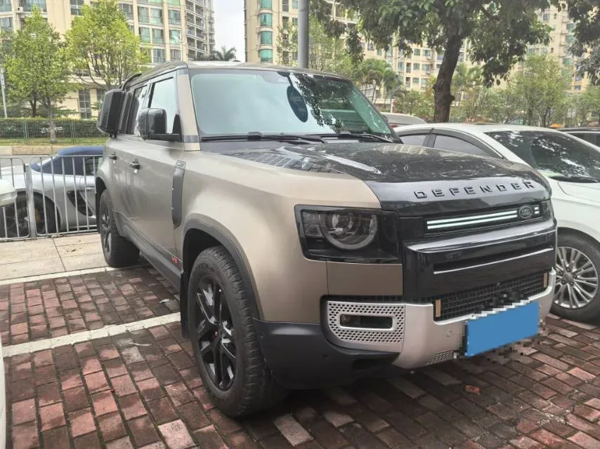 2020 Land Rover Defender 3.0T 400HP L6 8AT,autocango,china used car exporter,china ev exporter,chinese used car exporter,chinese used ev exporter