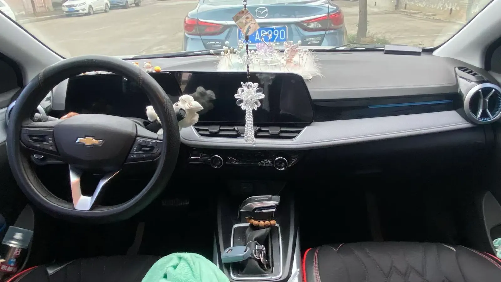 2024 Chevrolet Monza 1.5L 113HP L4 6DCT,autocango,china used car exporter,china ev exporter,chinese used car exporter,chinese used ev exporter