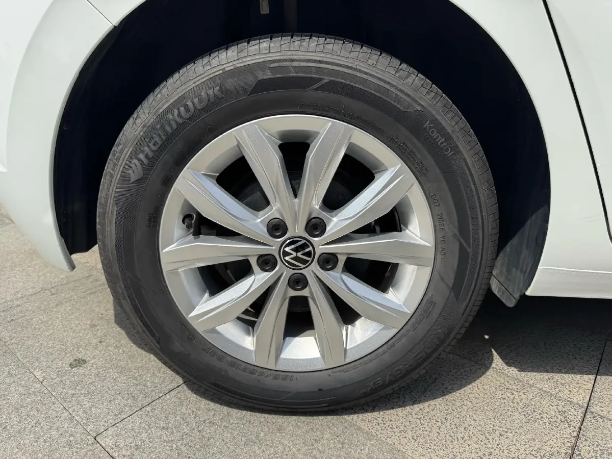 2023 Volkswagen Polo 1.5L 113HP L4 6AT,autocango,china used car exporter,china ev exporter,chinese used car exporter,chinese used ev exporter