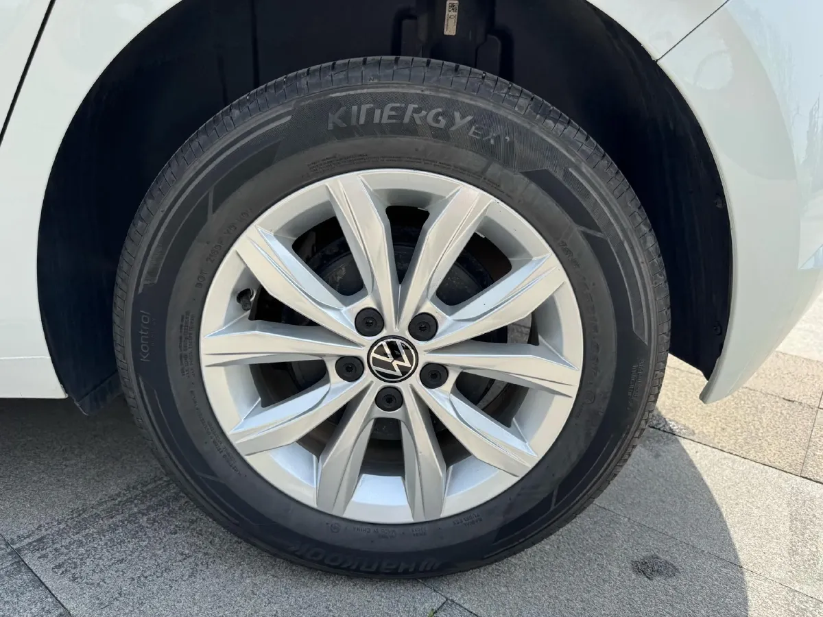 2023 Volkswagen Polo 1.5L 113HP L4 6AT,autocango,china used car exporter,china ev exporter,chinese used car exporter,chinese used ev exporter