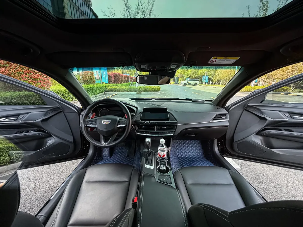 2021 Cadillac CT4 2.0T 237HP L4 8AT,autocango,china used car exporter,china ev exporter,chinese used car exporter,chinese used ev exporter