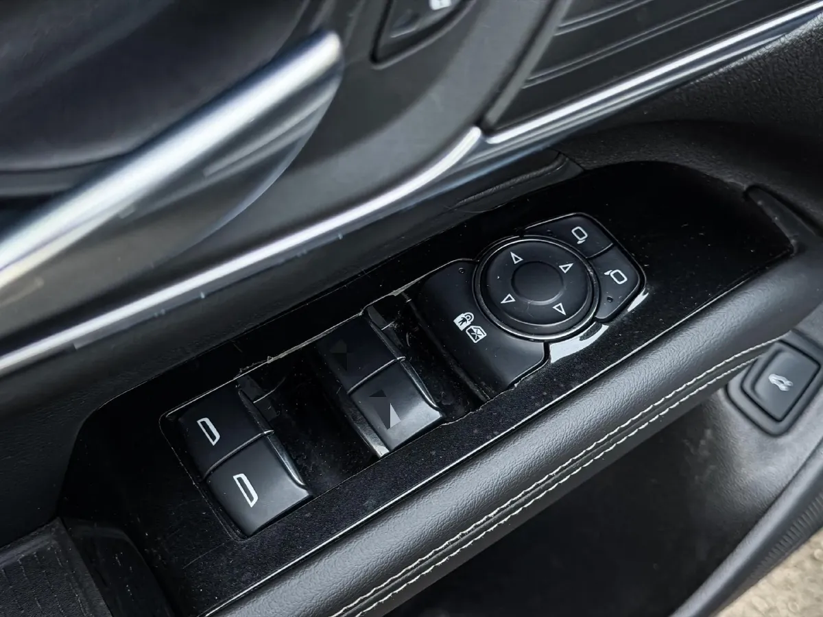 2021 Cadillac CT4 2.0T 237HP L4 8AT,autocango,china used car exporter,china ev exporter,chinese used car exporter,chinese used ev exporter