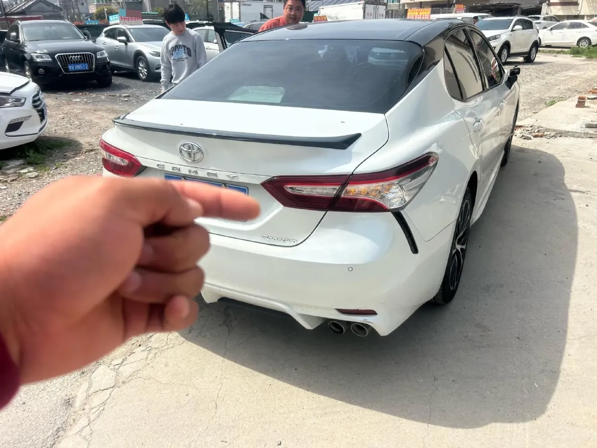 2019 Toyota Camry 2.5L 209HP L4 8AT,autocango,china used car exporter,china ev exporter,chinese used car exporter,chinese used ev exporter