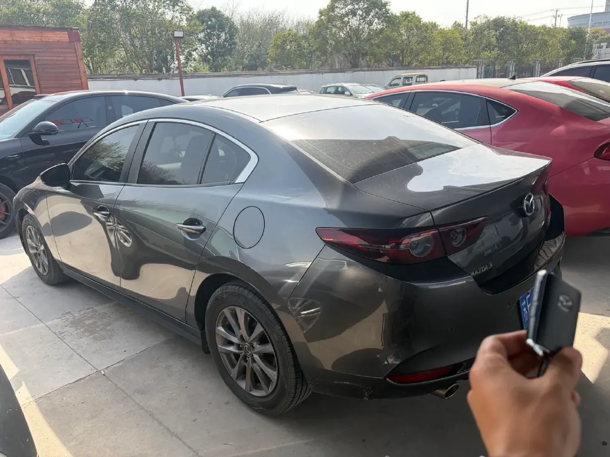 2022 Mazda 3 Axela 2.0L 158HP L4 6AT,autocango,china used car exporter,china ev exporter,chinese used car exporter,chinese used ev exporter