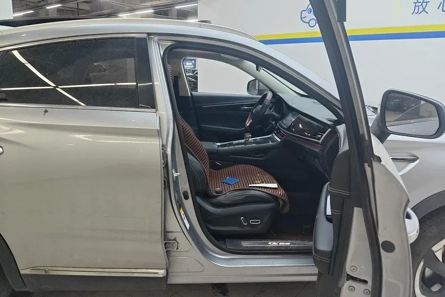 2019 ChangAn CS85 Coupe 2.0T 233HP L4 8AT,autocango,china used car exporter,china ev exporter,chinese used car exporter,chinese used ev exporter