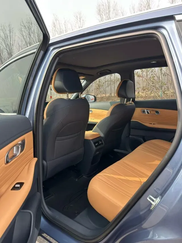 2025 ChangAn KuaYue KuaYueXing V7 EV BEV 50.23KWH,autocango,china used car exporter,china ev exporter,chinese used car exporter,chinese used ev exporter