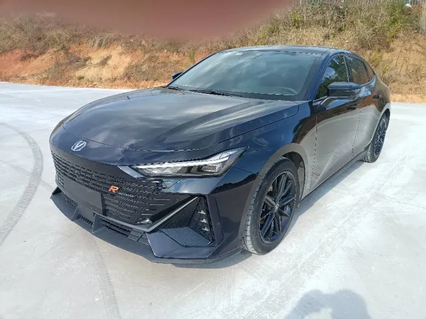 2022 ChangAn UNI-V 1.5T 188HP L4 7DCT,autocango,china used car exporter,china ev exporter,chinese used car exporter,chinese used ev exporter