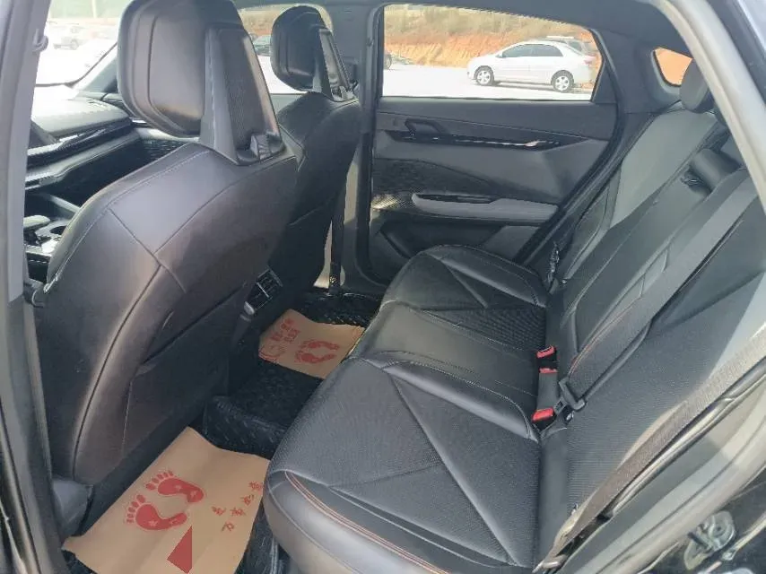 2022 ChangAn UNI-V 1.5T 188HP L4 7DCT,autocango,china used car exporter,china ev exporter,chinese used car exporter,chinese used ev exporter