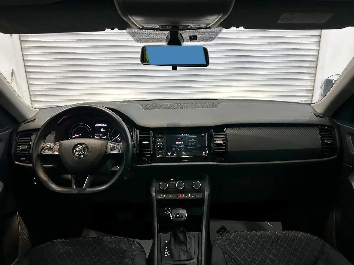 2019 Buick EnvisionPlus 1.5T 169HP L4 7DCT,autocango,china used car exporter,china ev exporter,chinese used car exporter,chinese used ev exporter