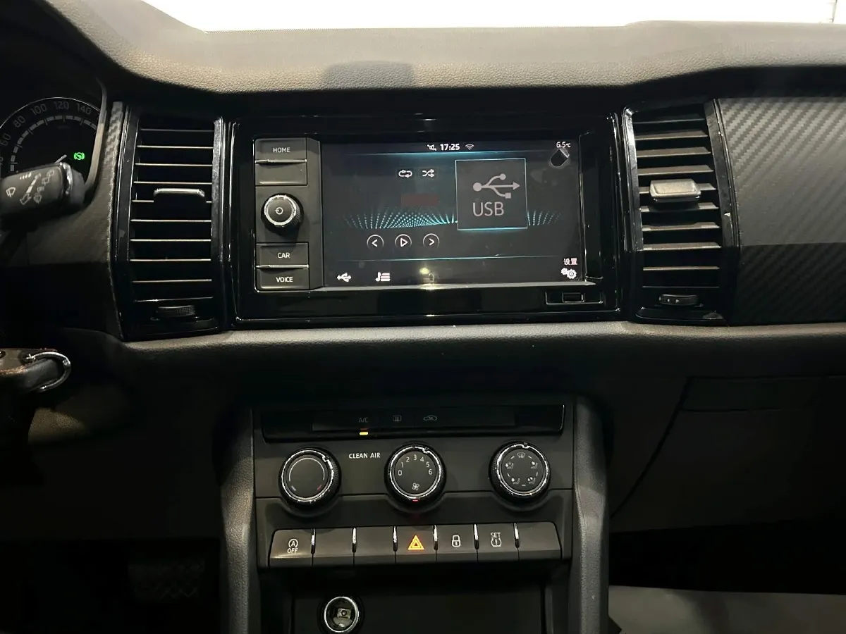 2019 Buick EnvisionPlus 1.5T 169HP L4 7DCT,autocango,china used car exporter,china ev exporter,chinese used car exporter,chinese used ev exporter