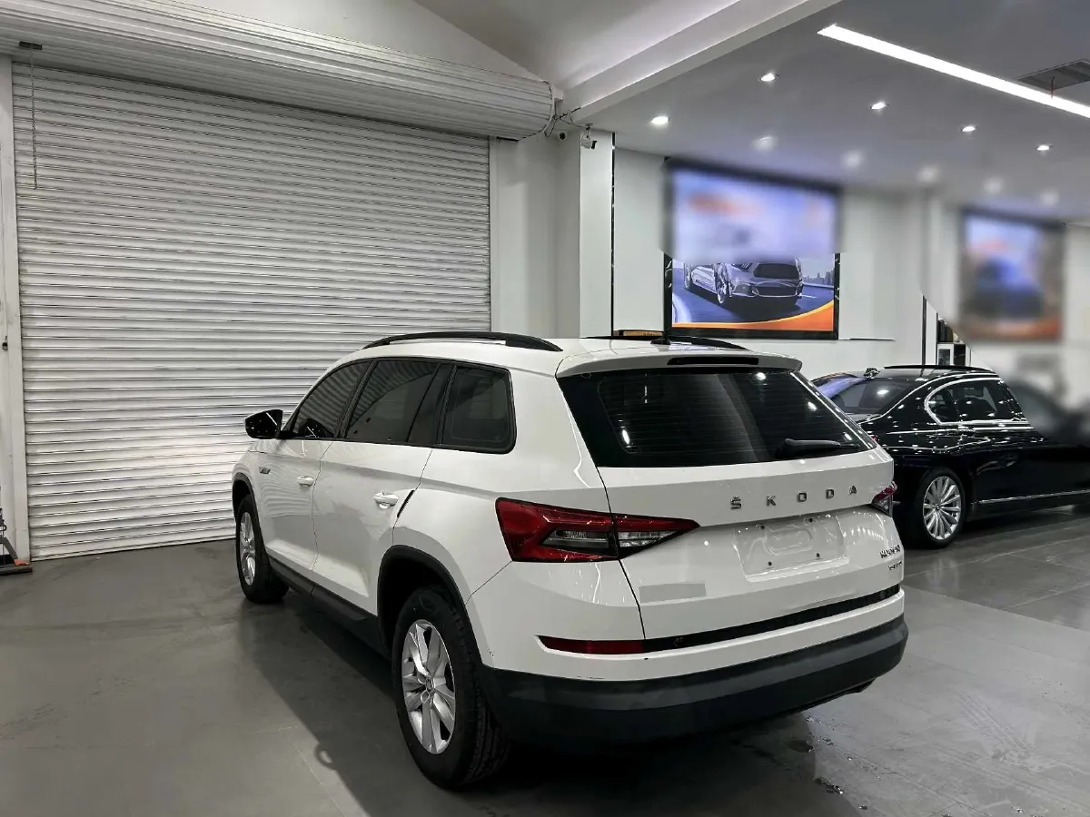 2019 Buick EnvisionPlus 1.5T 169HP L4 7DCT,autocango,china used car exporter,china ev exporter,chinese used car exporter,chinese used ev exporter