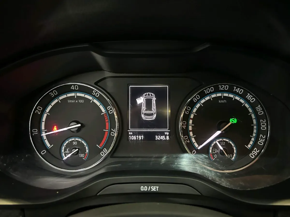 2019 Buick EnvisionPlus 1.5T 169HP L4 7DCT,autocango,china used car exporter,china ev exporter,chinese used car exporter,chinese used ev exporter