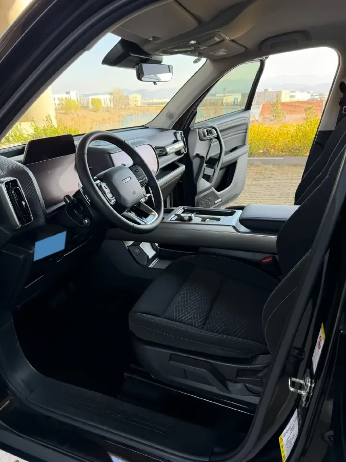 2020 Chery Tiggo 8 1.6T 197HP L4 7DCT,autocango,china used car exporter,china ev exporter,chinese used car exporter,chinese used ev exporter