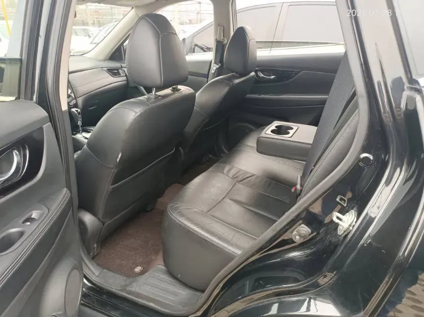 2019 Nissan X-Trail 2.0L 154HP L4 CVT,autocango,china used car exporter,china ev exporter,chinese used car exporter,chinese used ev exporter