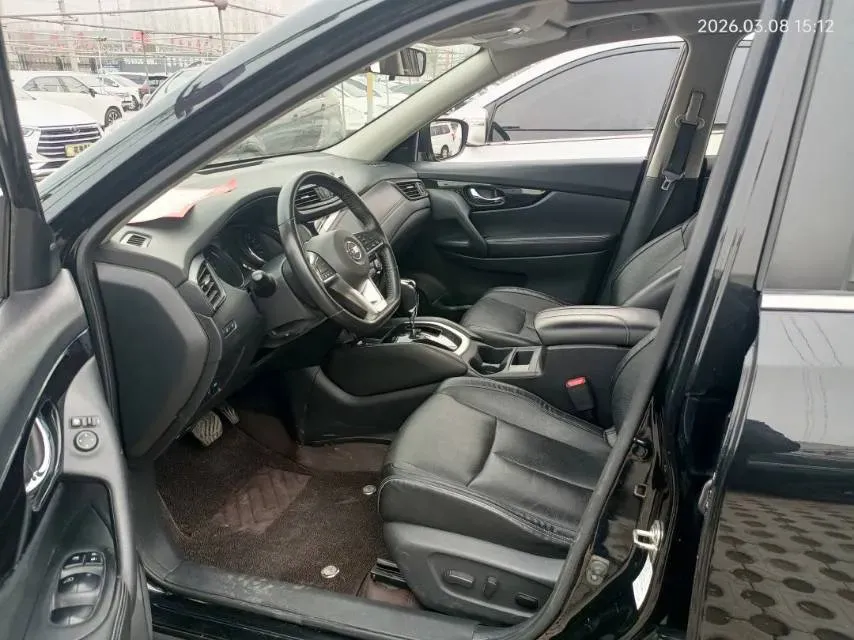 2019 Nissan X-Trail 2.0L 154HP L4 CVT,autocango,china used car exporter,china ev exporter,chinese used car exporter,chinese used ev exporter