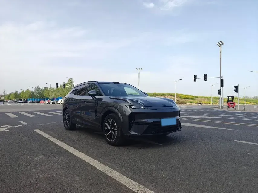 2026 LYNK&CO 08 EM-P 1.5T 163HP L4 3DHT PHEV,autocango,china used car exporter,china ev exporter,chinese used car exporter,chinese used ev exporter