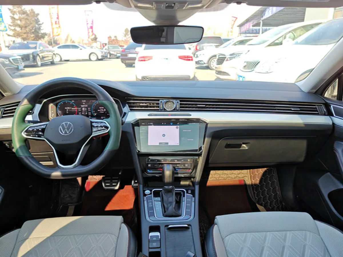 2023 Volkswagen Magotan 2.0T 186HP L4 7DCT,autocango,china used car exporter,china ev exporter,chinese used car exporter,chinese used ev exporter