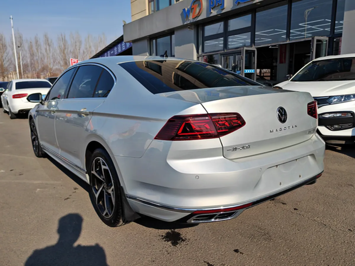 2023 Volkswagen Magotan 2.0T 186HP L4 7DCT,autocango,china used car exporter,china ev exporter,chinese used car exporter,chinese used ev exporter