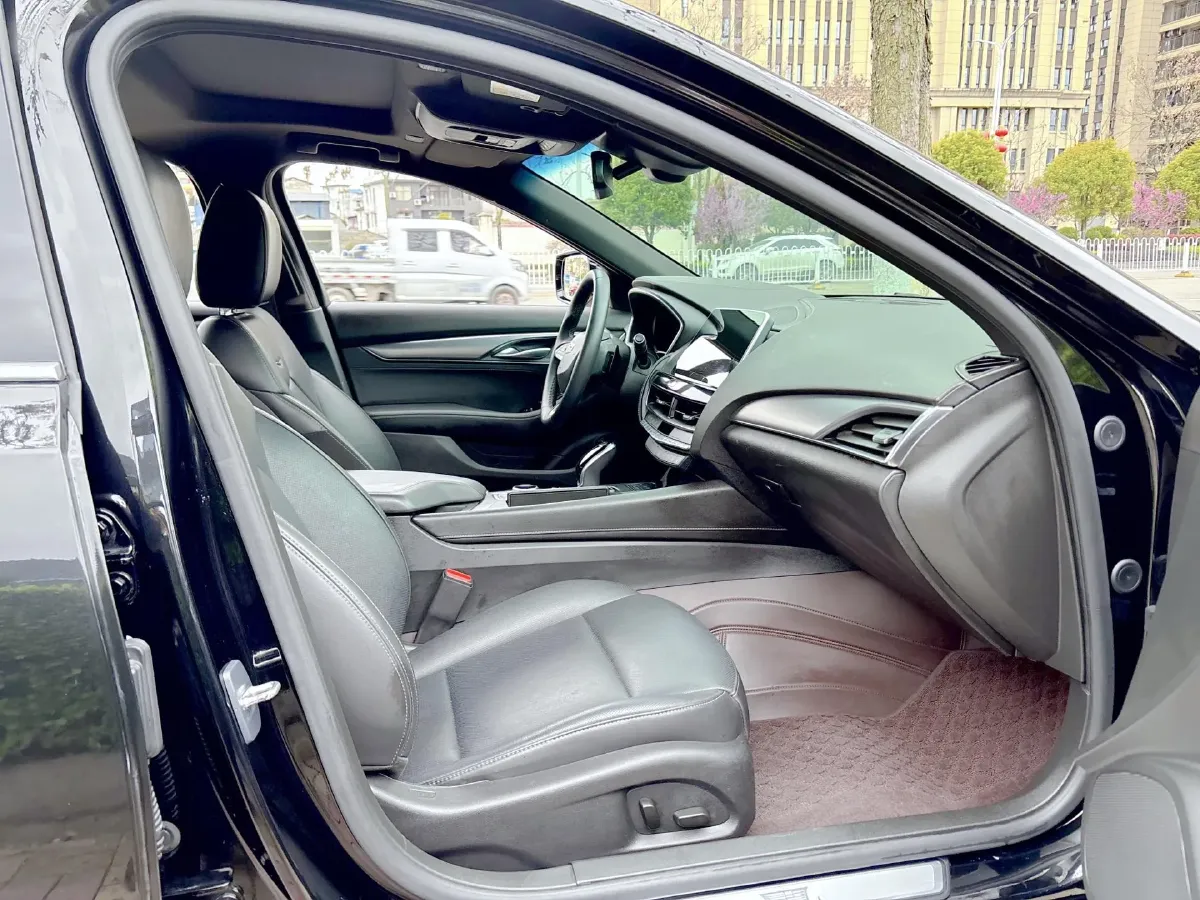 2023 Cadillac CT5 2.0T 237HP L4 10AT,autocango,china used car exporter,china ev exporter,chinese used car exporter,chinese used ev exporter