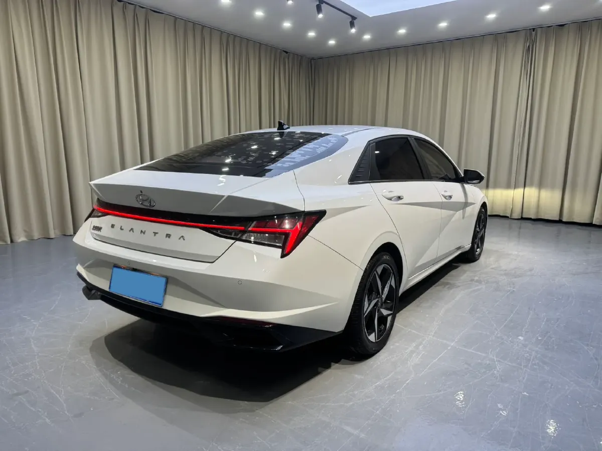 2021 Hyundai Elantra 1.5L 115HP L4 CVT,autocango,china used car exporter,china ev exporter,chinese used car exporter,chinese used ev exporter