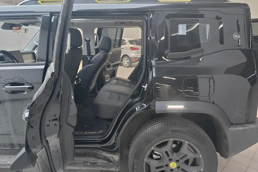 2023 Jetour Traveller 2.0T 254HP L4 7DCT,autocango,china used car exporter,china ev exporter,chinese used car exporter,chinese used ev exporter