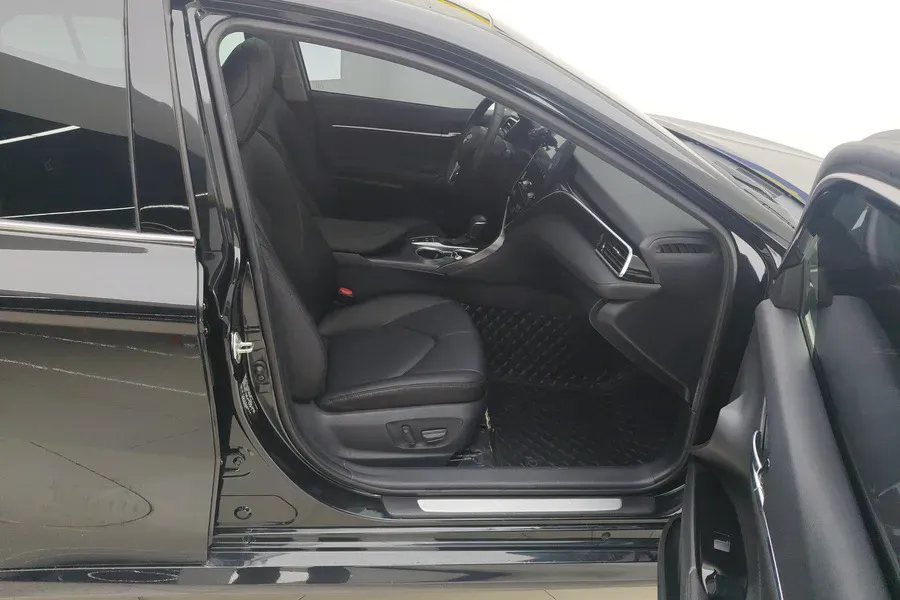 2023 Toyota Camry 2.5L 178HP L4 E-CVT Hybrid,autocango,china used car exporter,china ev exporter,chinese used car exporter,chinese used ev exporter