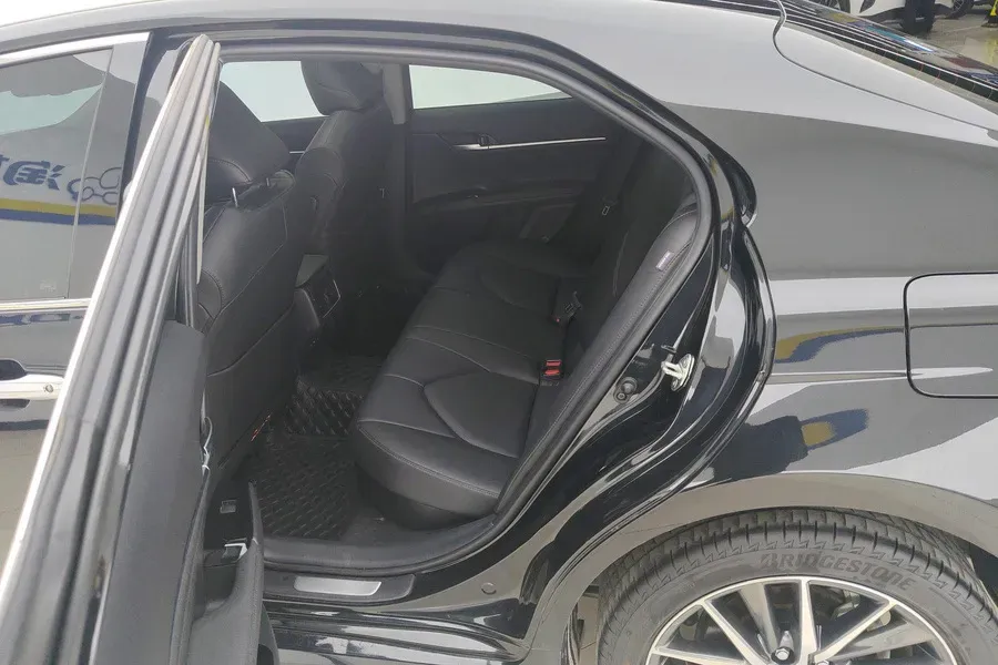 2023 Toyota Camry 2.5L 178HP L4 E-CVT Hybrid,autocango,china used car exporter,china ev exporter,chinese used car exporter,chinese used ev exporter