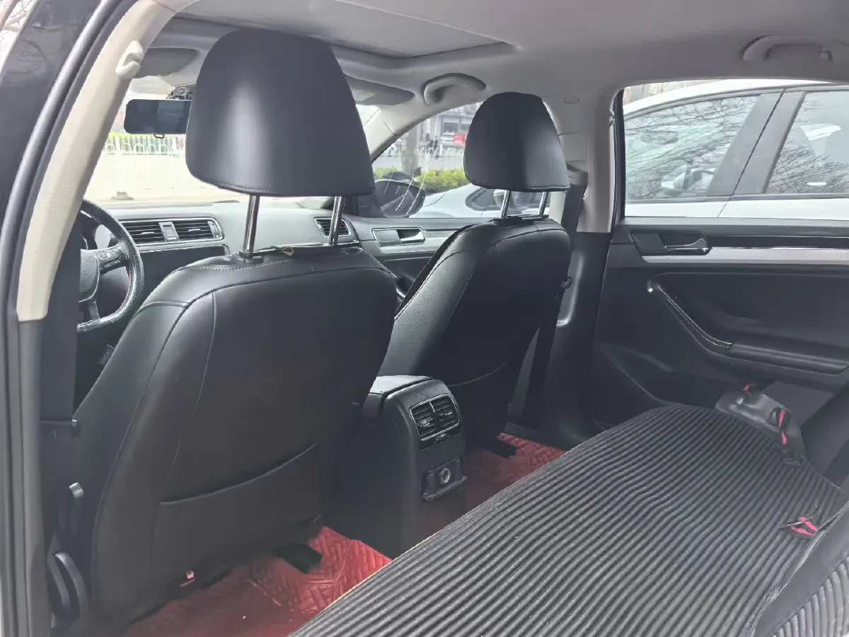 2019 Jeep Renegade 1.3T 173HP L4 7DCT,autocango,china used car exporter,china ev exporter,chinese used car exporter,chinese used ev exporter